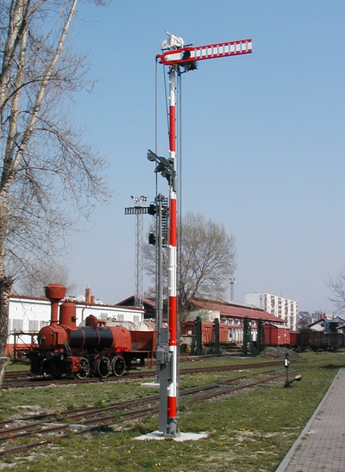 Návestidlo mechanické jednoramenné s elektromagnetickým spriahlom