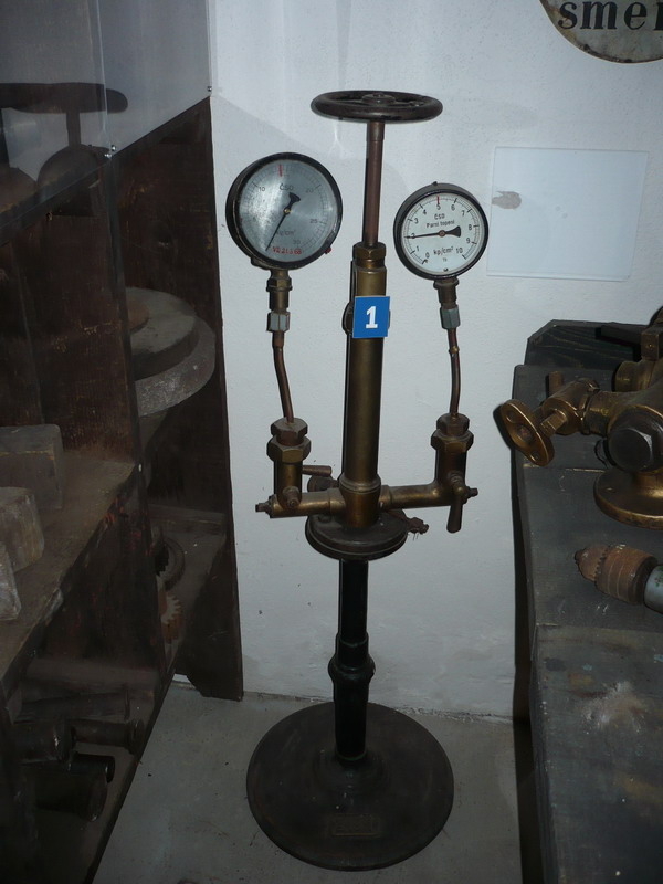 Zariadenie skúšobné na tlakomery