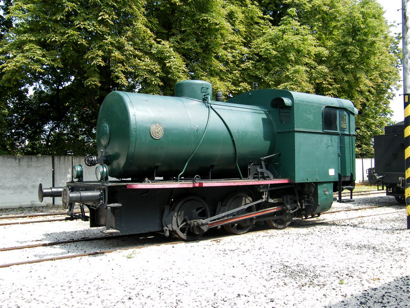 CN 40 - 2483