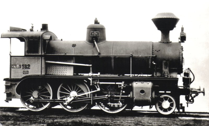  Parný rušeň IIc BNB, neskôr 128.02 KKStB, neskôr 342.002 ČSD, bez tendra. Pohľad zprava. Anon., 1905. 146 x 90. Pohľadnica - Pressfoto Praha. 