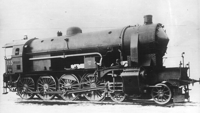  Parný rušeň It - 355 KsOd bez tendra. Pohľad zprava zpredu. Anon., cca 1918. Repro: K. Vaculovič. 178 x 116 