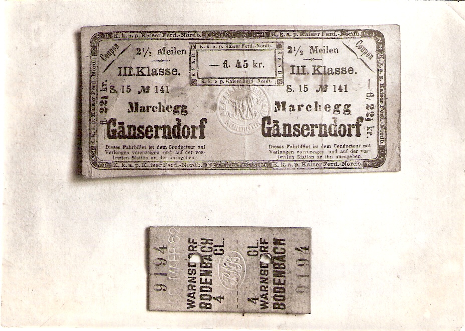  Faximile cest. lístku III. triedy pre trať Marchegg - Gänserndorf KFNB z cca 50. r. 19. stor.; faximile cest. lístku 4. tr. pre trať Warnsdorf - Bodenbach BNB z 29.3.1862. Repro: Anon., 118 x 84 